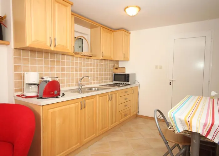 Дом отдыха House With Wifi Kukljica, Ugljan - 8251 Куклица